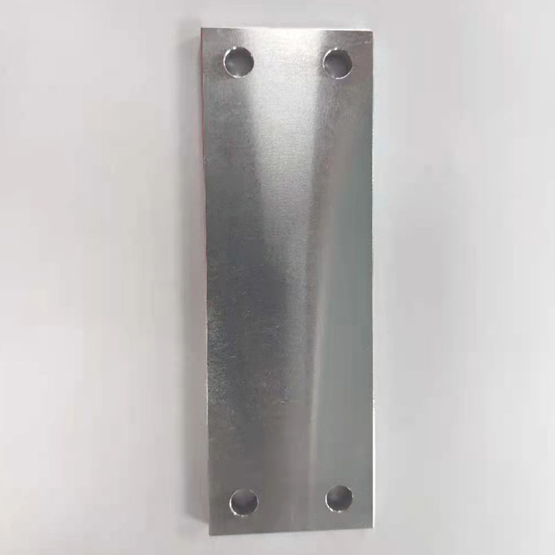 qu'est-ce que le traitement des accessoires de profilés en aluminium?